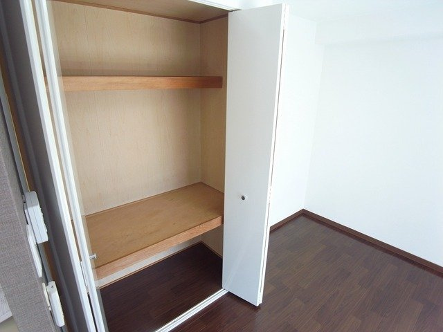 アルカディア三宮の収納