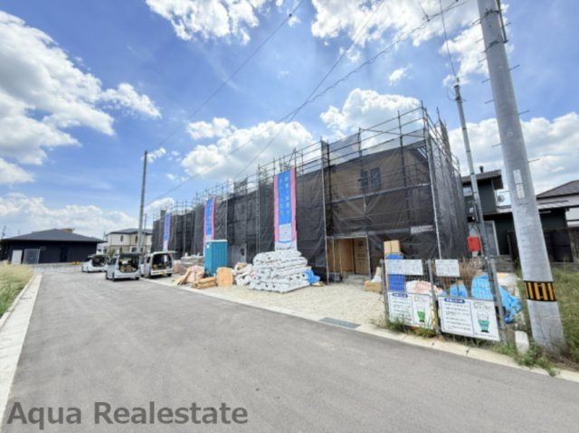 高松市円座町の新築一戸建の前面道路含む現地写真|前面道路含む現地写真です