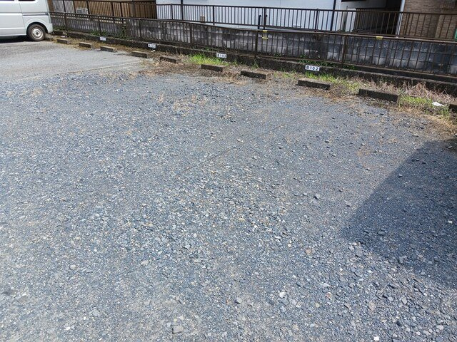 コーポウィスタリアＢの駐車場|駐車場に車を止められます