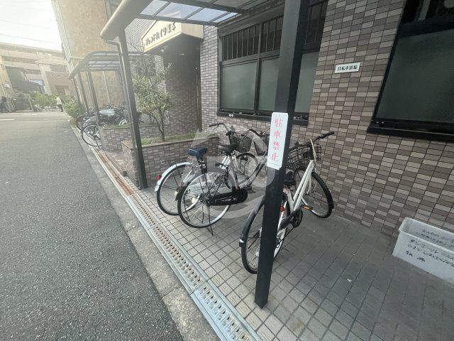 フレンドハイツ塚本のその他|駐輪場