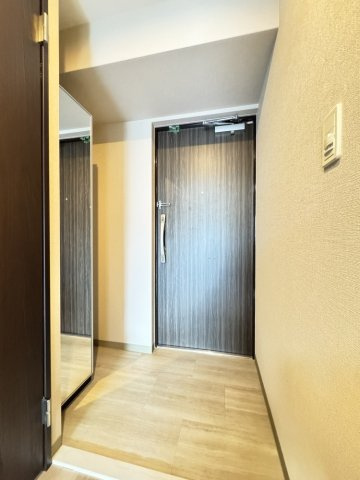 EST喜連瓜破の玄関
