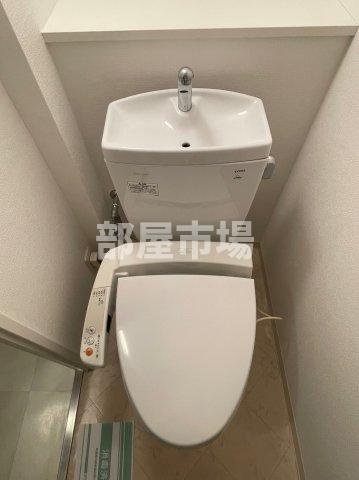 ジェノヴィア両国のトイレ