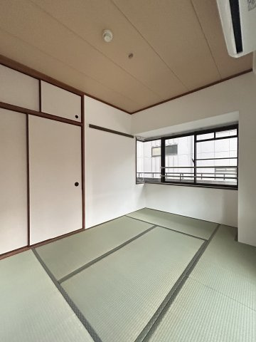 ロイヤルハイツ江戸堀西公園の和室