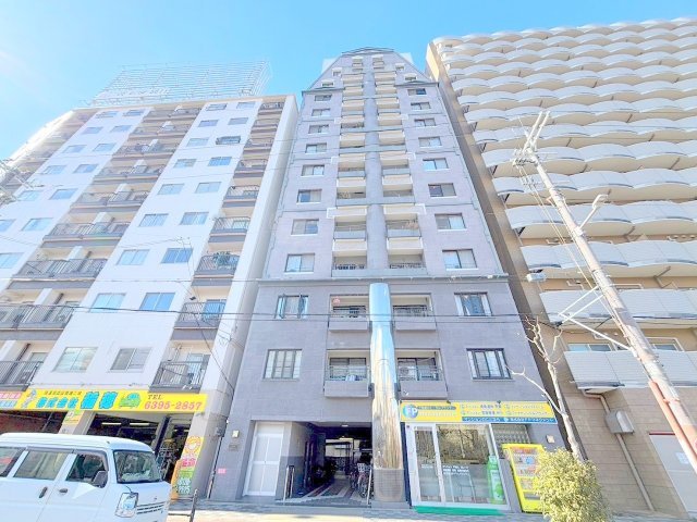 新大阪川島マンションの外観
