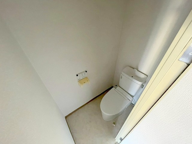 新大阪川島マンションのトイレ