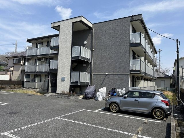 レオパレスグリーンバレー内谷の外観