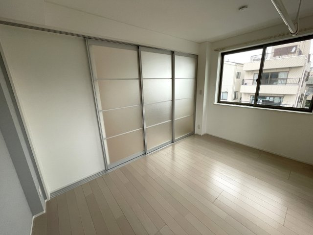 ビューノ亀有の洋室