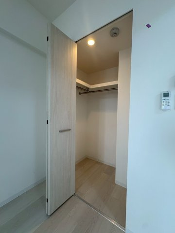 エターナ千里丘の収納|写真は同マンション別部屋
