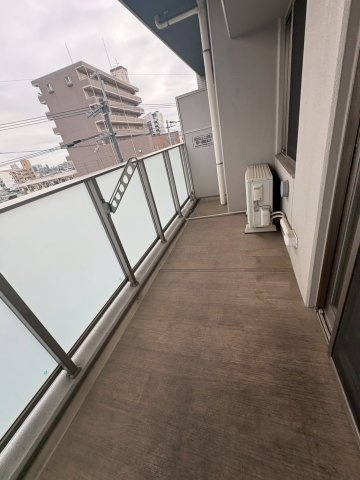 エターナ千里丘のバルコニー