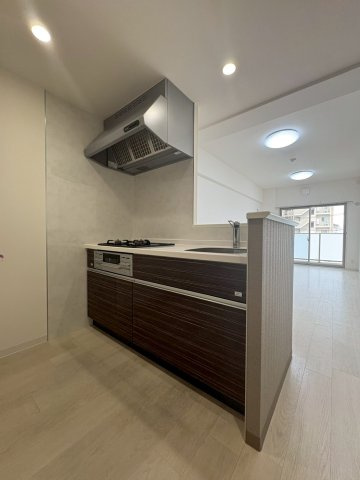 エターナ千里丘のキッチン|写真は同マンション別部屋