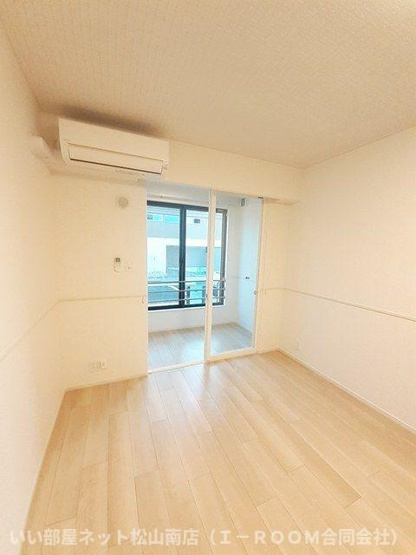 【居間・リビング】 | パイン　ビレッジ　Ⅱ