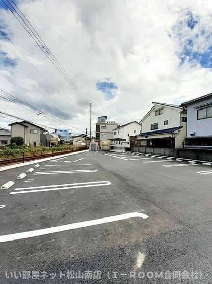 【駐車場】 | ルーベル中村