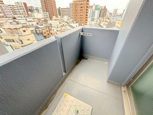 LEON新大阪のバルコニー