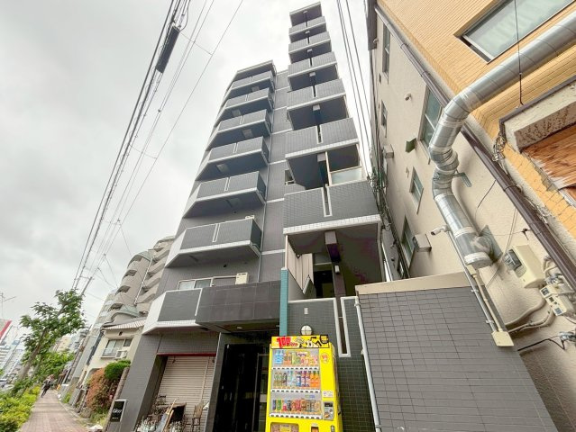 LEON新大阪の外観