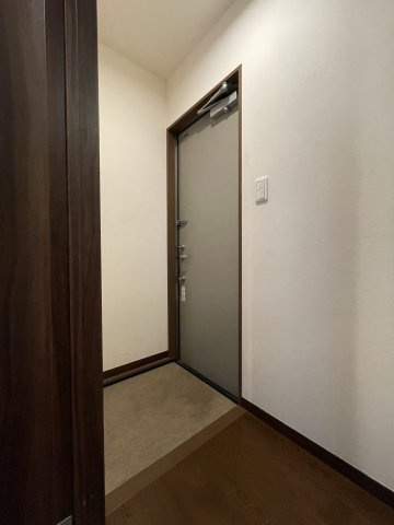 チェスナッツヒルズⅡ（ツー）の玄関