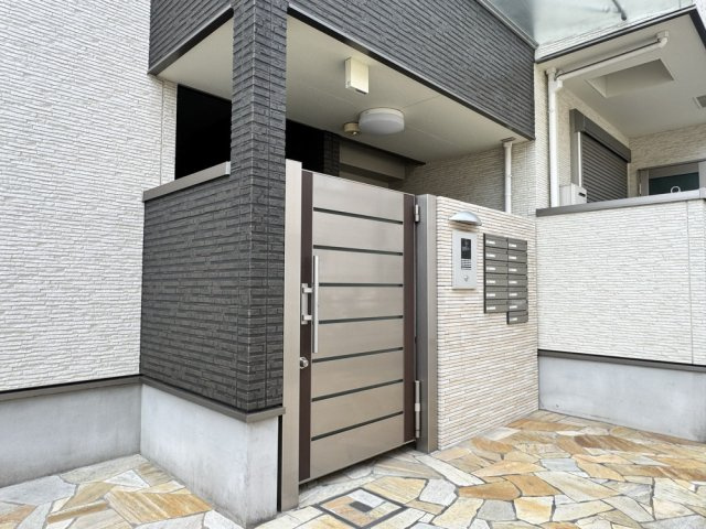 フジパレス喜連西のエントランス
