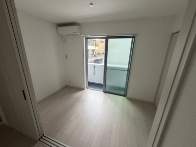 【洋室】 | グラン寝屋川