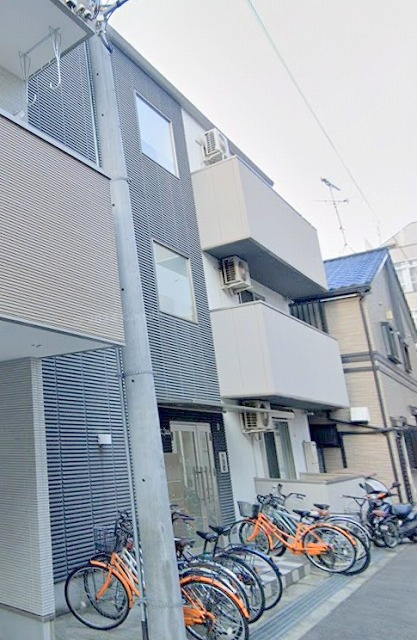 レジデンスコート十三の外観