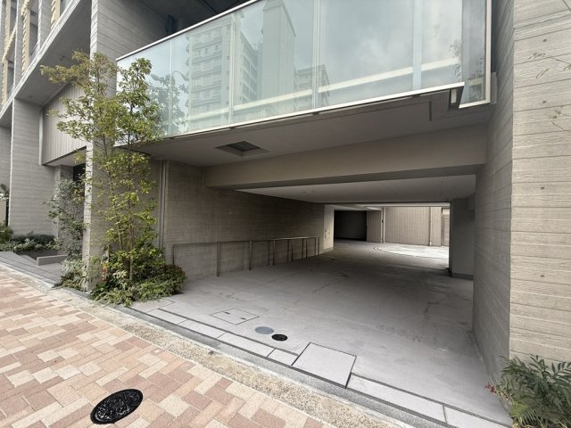 ピアース柿の木坂のエントランス