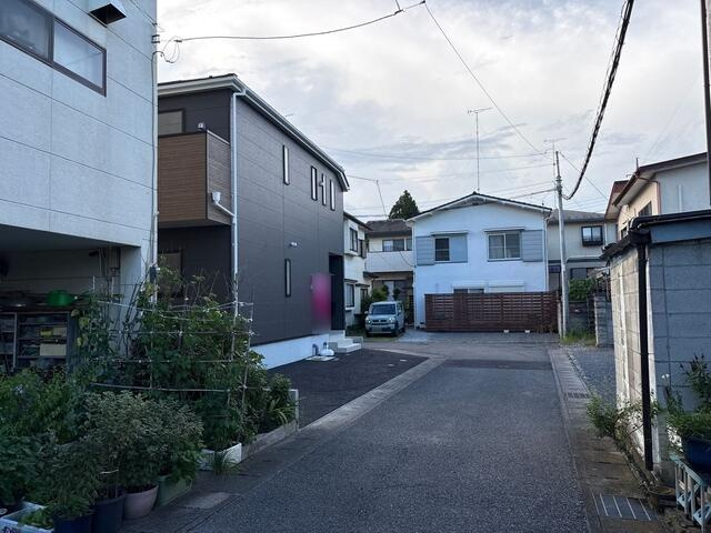 クレイドルガーデン宇都宮市下荒針町第3　新築一戸建ての前面道路含む現地写真