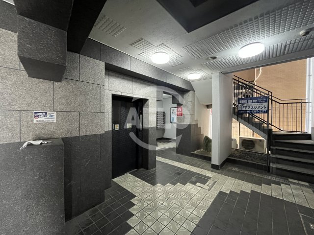 新大阪川島マンションの設備|エレベーター