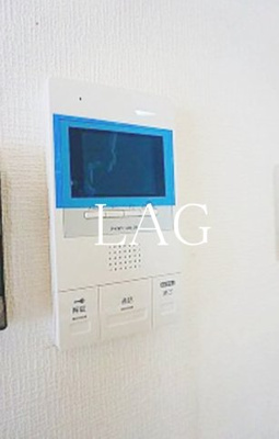 【セキュリティ】 | リス・ブラン・ド舟渡 | モニター付きインターフォンです。