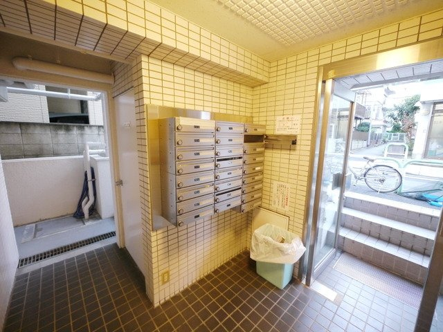 【ロビー】 | スカイコート赤羽　15720