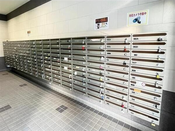 【エントランス】 | アーバンドエル庄内通