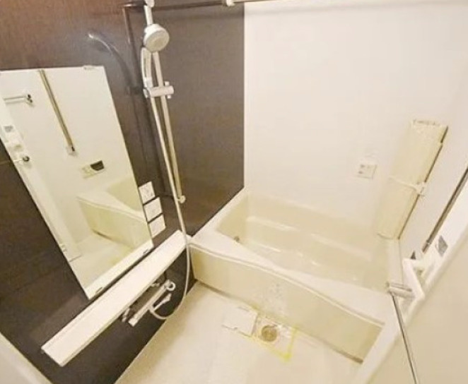 コンフォリア新川の浴室