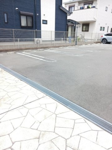 【駐車場】 | アルヴィータ