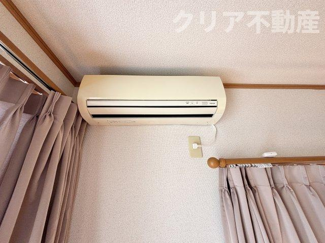 【冷暖房・空調設備】 | 駐車4台可・高崎市中豊岡町