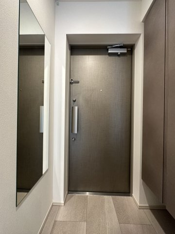 コンシェリア神楽坂 ＣＲＯＳＳＩＡの玄関|シンプルで使いやすい玄関です