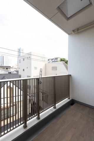 パークアクシス横濱高島町のバルコニー|※写真は同タイプ住戸です。
