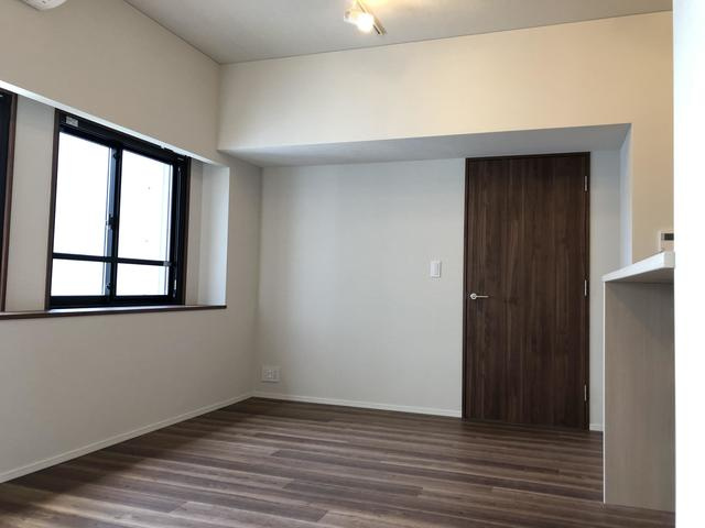 ＴＫＢ高尾稲荷の居間・リビング|※写真は同タイプ住戸です。
