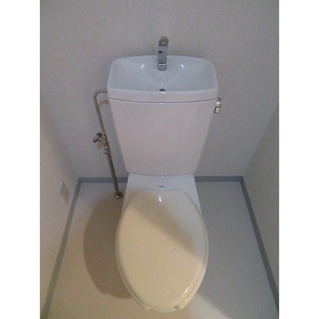 服部ビルのトイレ