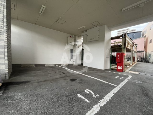 エスリード新大阪第6の駐車場|駐車場
