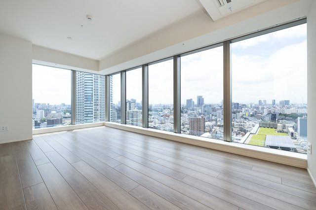 ＳＨＩＲＯＫＡＮＥ　Ｔｈｅ　ＳＫＹ　Ｅ棟の居間・リビング|※写真は同タイプ住戸です。