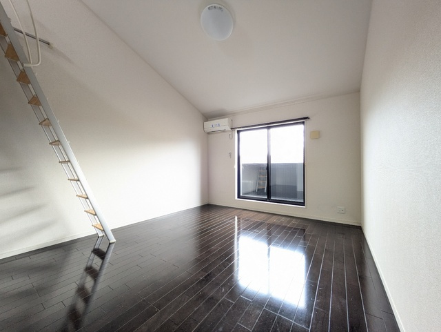 広々11.5帖のお部屋です