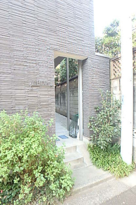 ★建物入り口★