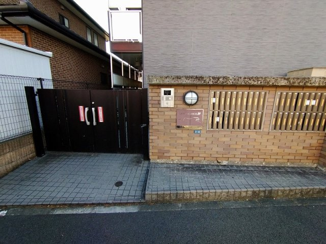 レオパレスグリーンⅢのその他|オートロックゲート