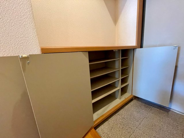 瑞光ハイツの収納|専用の収納スペースです