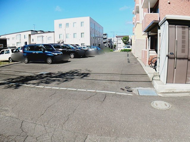 グルービーの駐車場