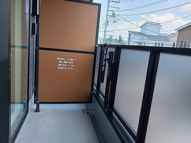 ヒカルサさいたま宮原のバルコニー