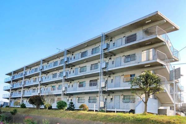 ビレッジハウス丸山3号棟の外観