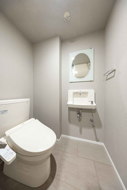 リバーポイントタワーのトイレ|※写真は同タイプ住戸です。