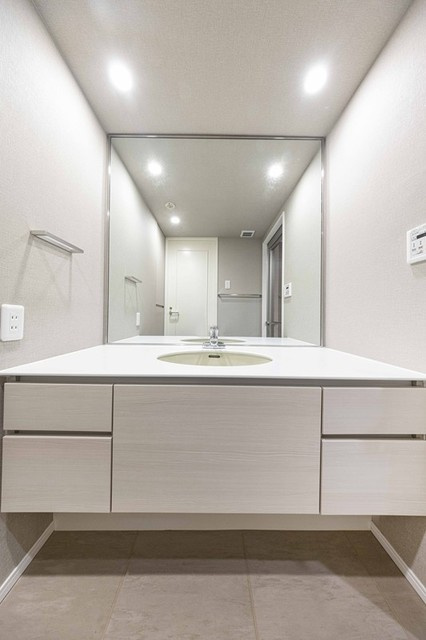 リバーポイントタワーの洗面所|※写真は同タイプ住戸です。
