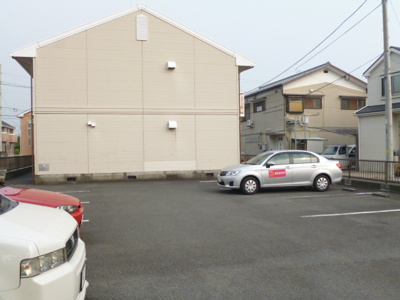 駐車場　（要空き確認・別途契約）