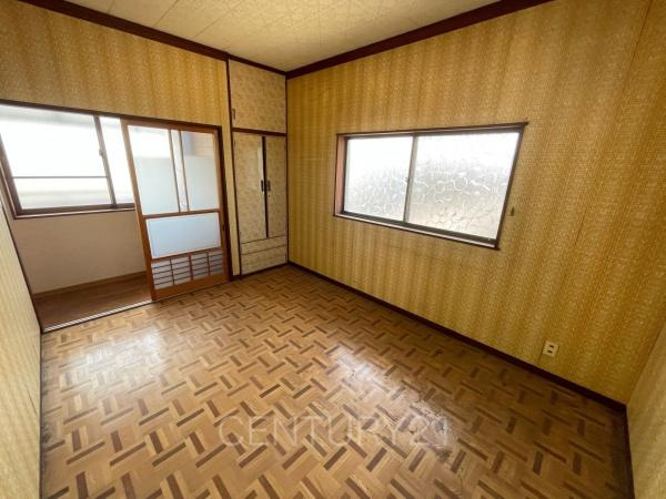 前橋市堀之下町中古一戸建ての洋室|２面採光の明るい洋室です