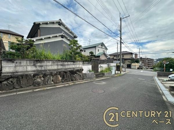 生駒郡三郷町勢野東４丁目の売地の前面道路含む現地写真|■現地撮影写真■落ち着いた雰囲気の閑静な住宅地です！