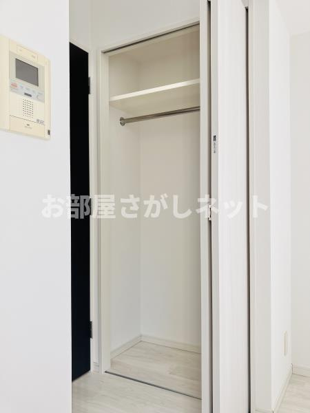 コート新御徒町【おとり物件なし】#学生・社会人にオススメ！初期費用分割払いOK！の居間・リビング